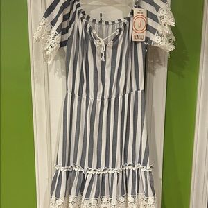 Elegant Striped Off-Shoulder Dress with Lace Trim